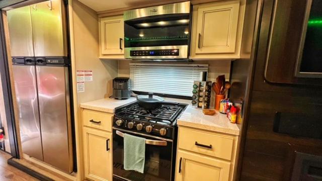 Luxury Glamping Near Idaho Event Center In Nampa Apartment Exterior photo